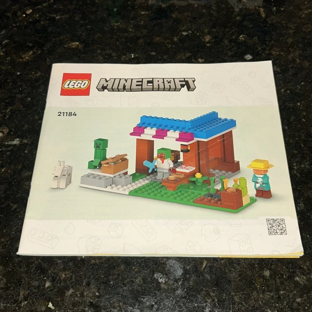 Retired LEGO Minecraft Set 21184: The Bakery